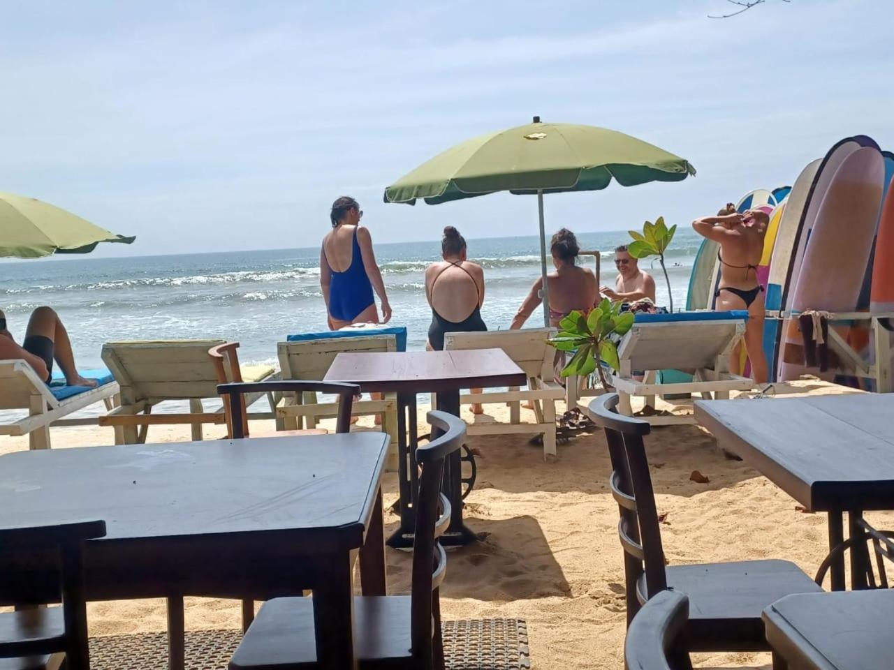 Kings Bay Beach Resort Галле Экстерьер фото